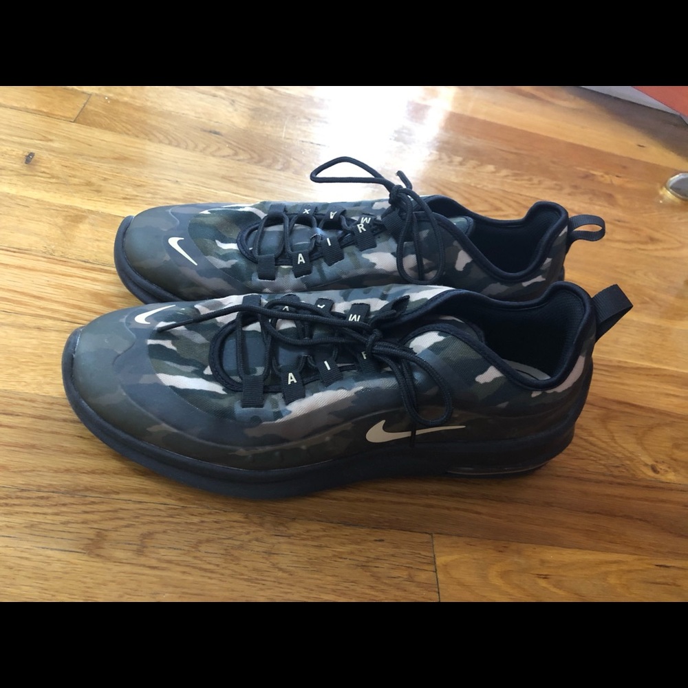 Mens nike camo sneakers